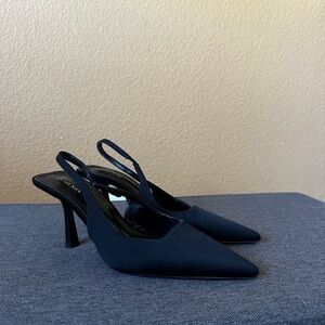 Elegant Black Slingback Kitten Heels